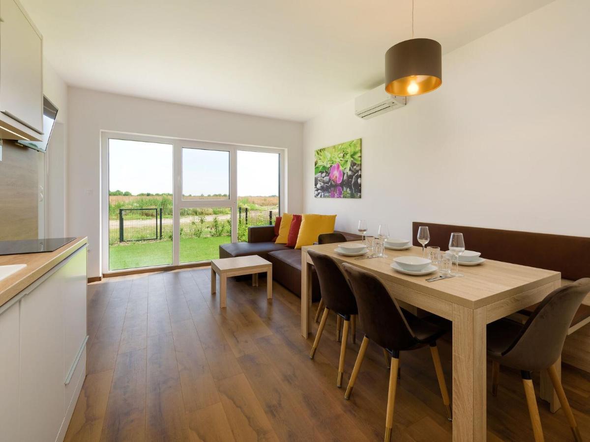 Apartment With Pool, Roof Terrace, Garden Zsira Exteriér fotografie