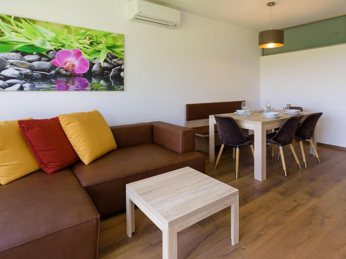 Apartment With Pool, Roof Terrace, Garden Zsira Exteriér fotografie
